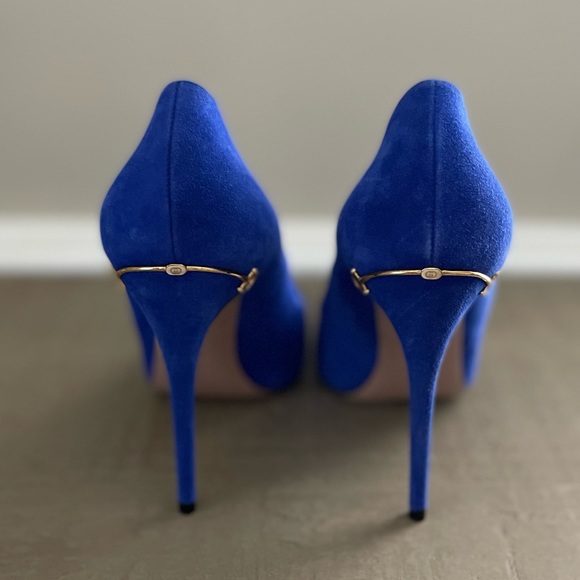 💙 Gucci Blue Suede Pointed Toe Pumps Size 38.5 - Picture 8 of 16